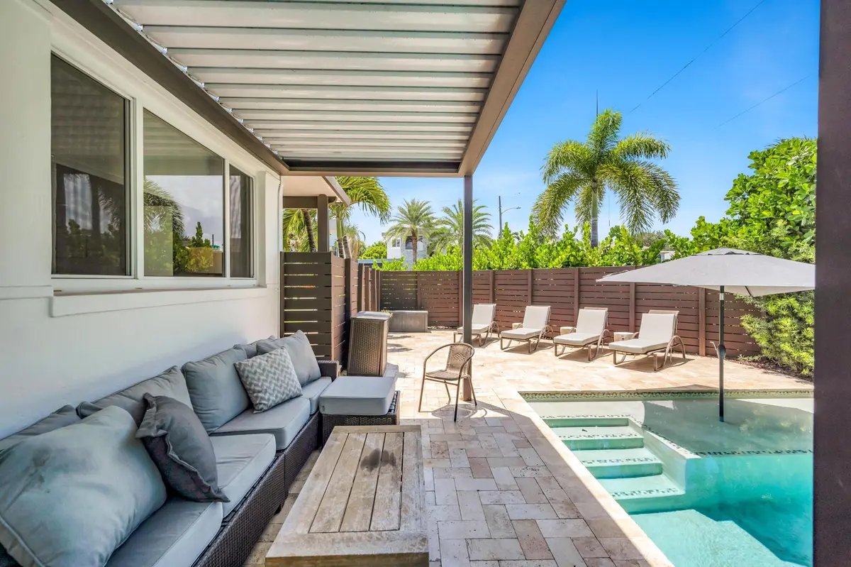 748 NE 17TH WAY--6 at 748 NE 17th Way, Fort Lauderdale