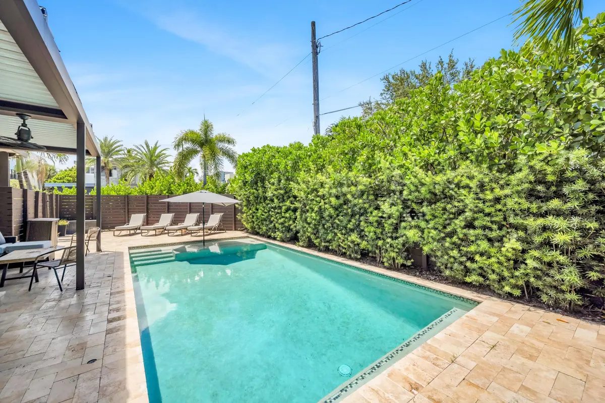 748 NE 17TH WAY--3 at 748 NE 17th Way, Fort Lauderdale
