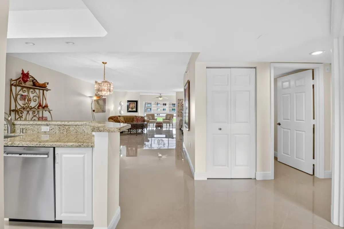 4-web-or-mls-DSC_6397 at 12511 Imperial Isle Drive 205, Boynton Beach