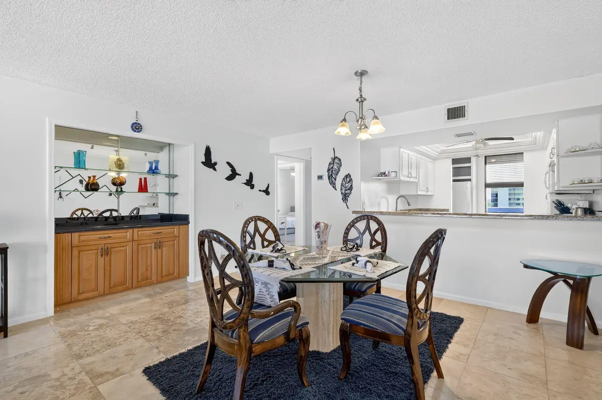 Dining Area at 5061 N HIGHWAY A1A 705, Hutchinson Island