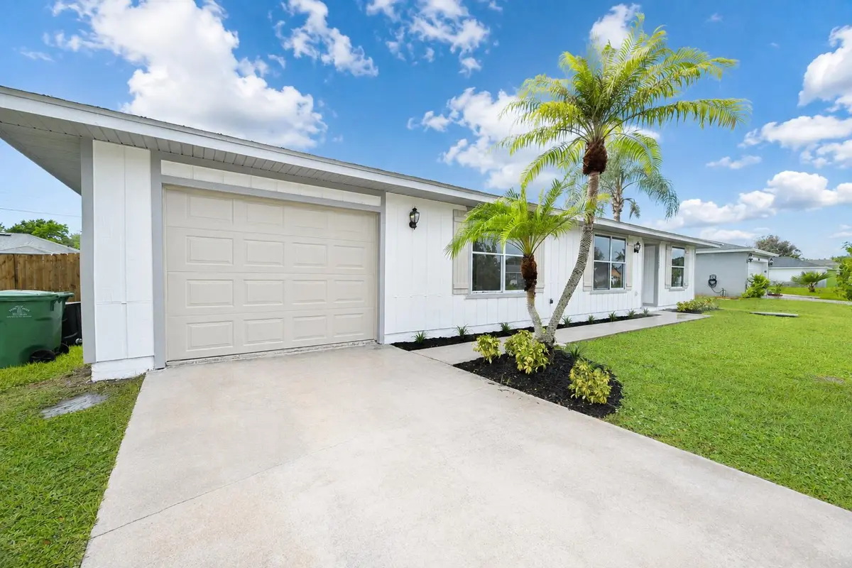 79FBB91A-C30F-4605-B709-C22CD814B21B at 2068 SW Morelia Lane, Port St. Lucie