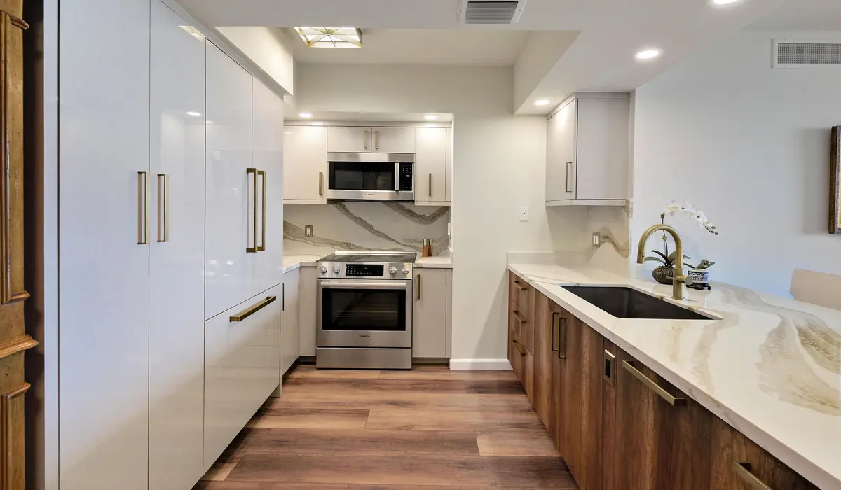 Kitchen at 403 S SAPODILLA Avenue 501, West Palm Beach