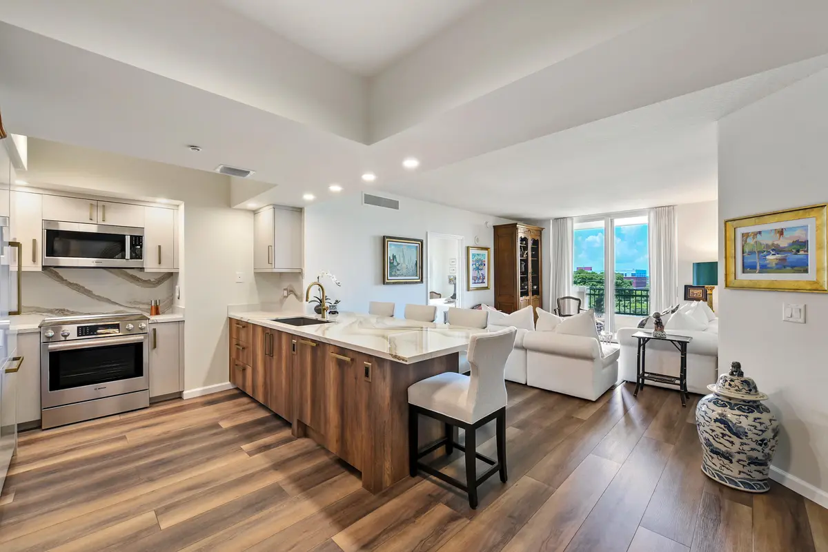 Kitchen/Living Room at 403 S SAPODILLA Avenue 501, West Palm Beach