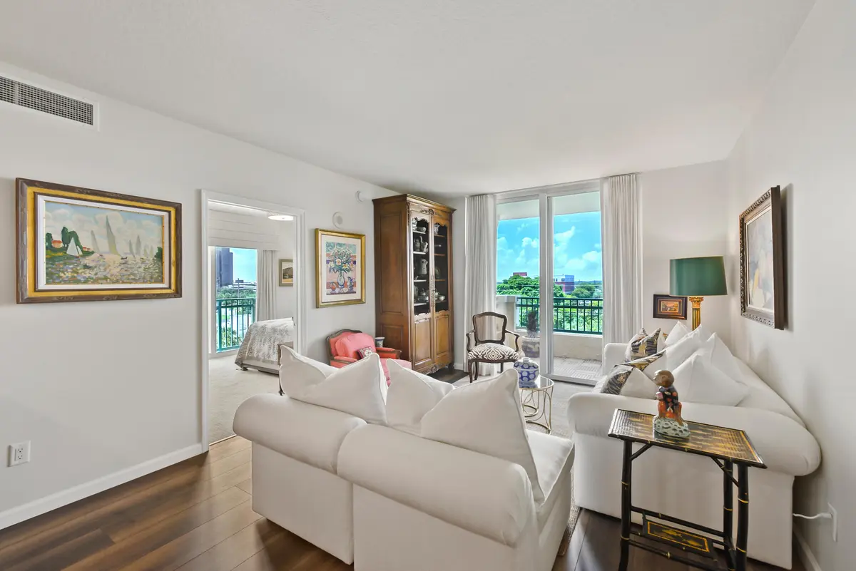 Living Room at 403 S SAPODILLA Avenue 501, West Palm Beach