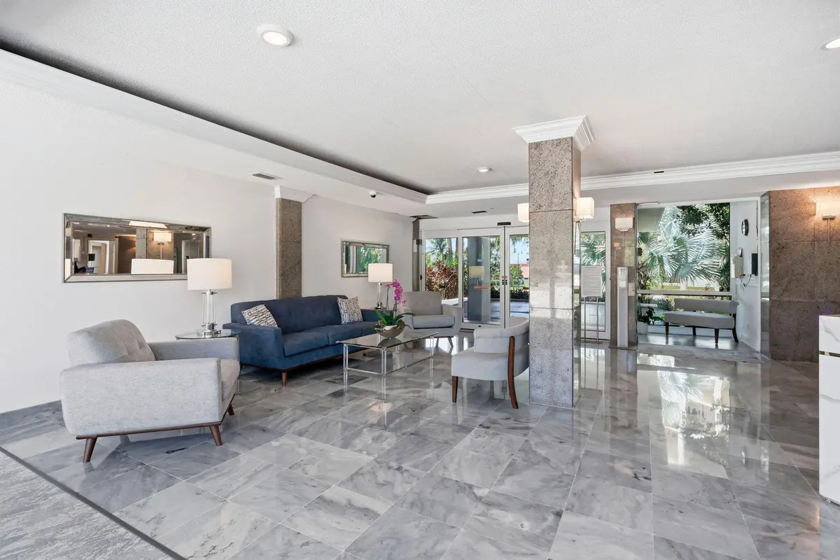 Lobby at 3475 S Ocean Boulevard 2020, Palm Beach