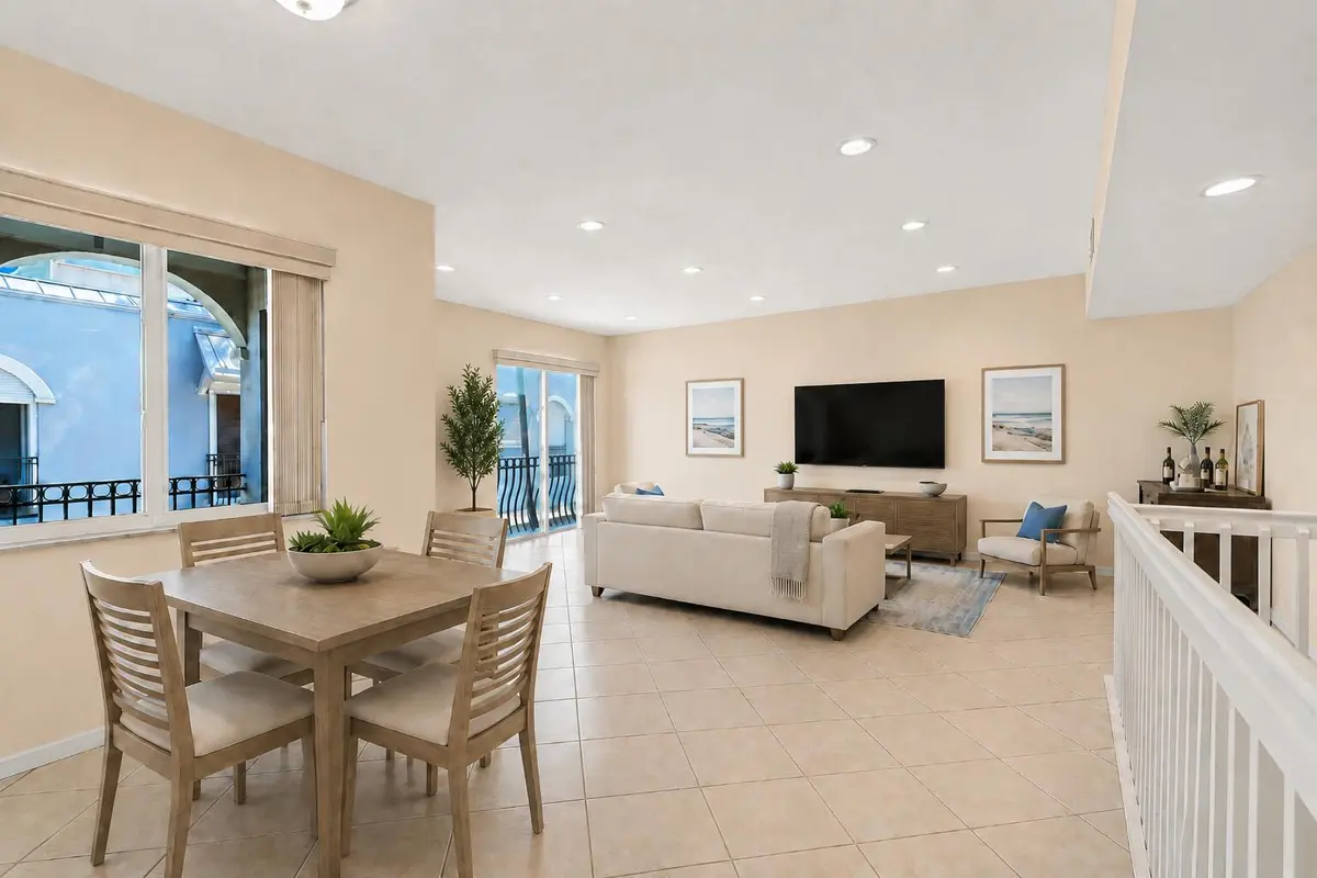 VIRTUALLY STAGED at 4619 Poinciana Street 7A, Lauderdale-By-The-Sea