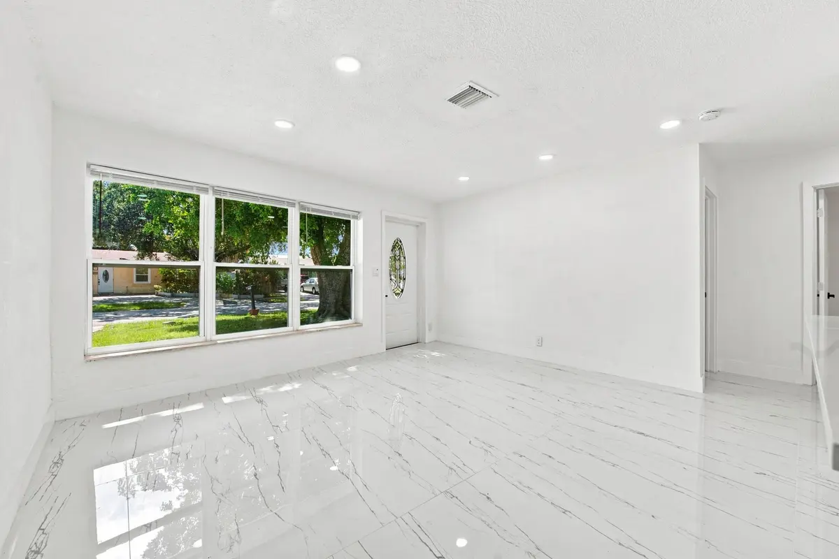 6__dsc8232 at 2801 NE 8TH Terrace, Pompano Beach