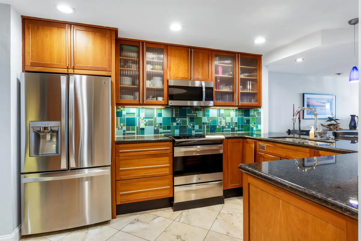 KITCHEN_ANGLE_RIGHT at 1035 S Federal Highway Ph-11, Delray Beach