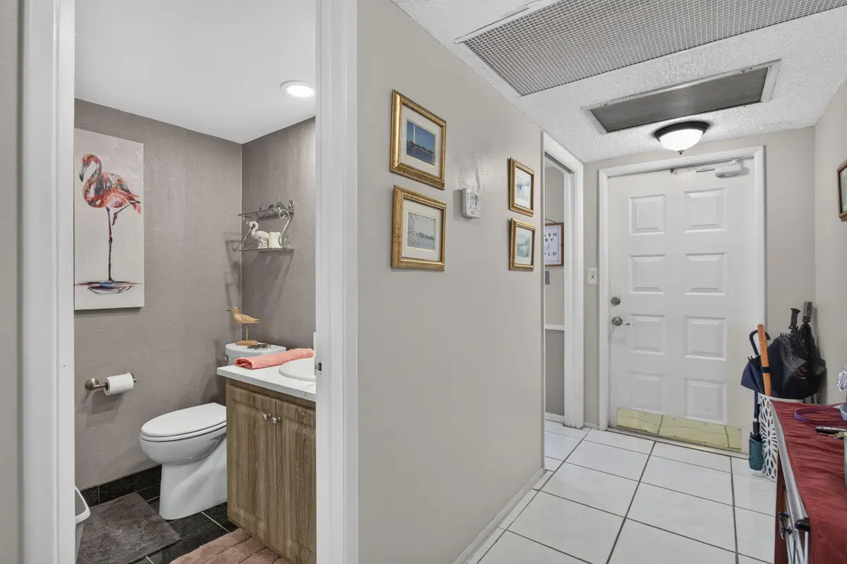 3-web-or-mls-806-8693 at 806 Cypress Grove Lane 304, Pompano Beach