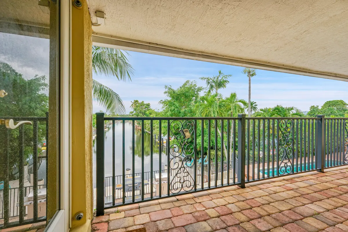 04_2 (3) at 410 SW 15TH Street 202, Pompano Beach