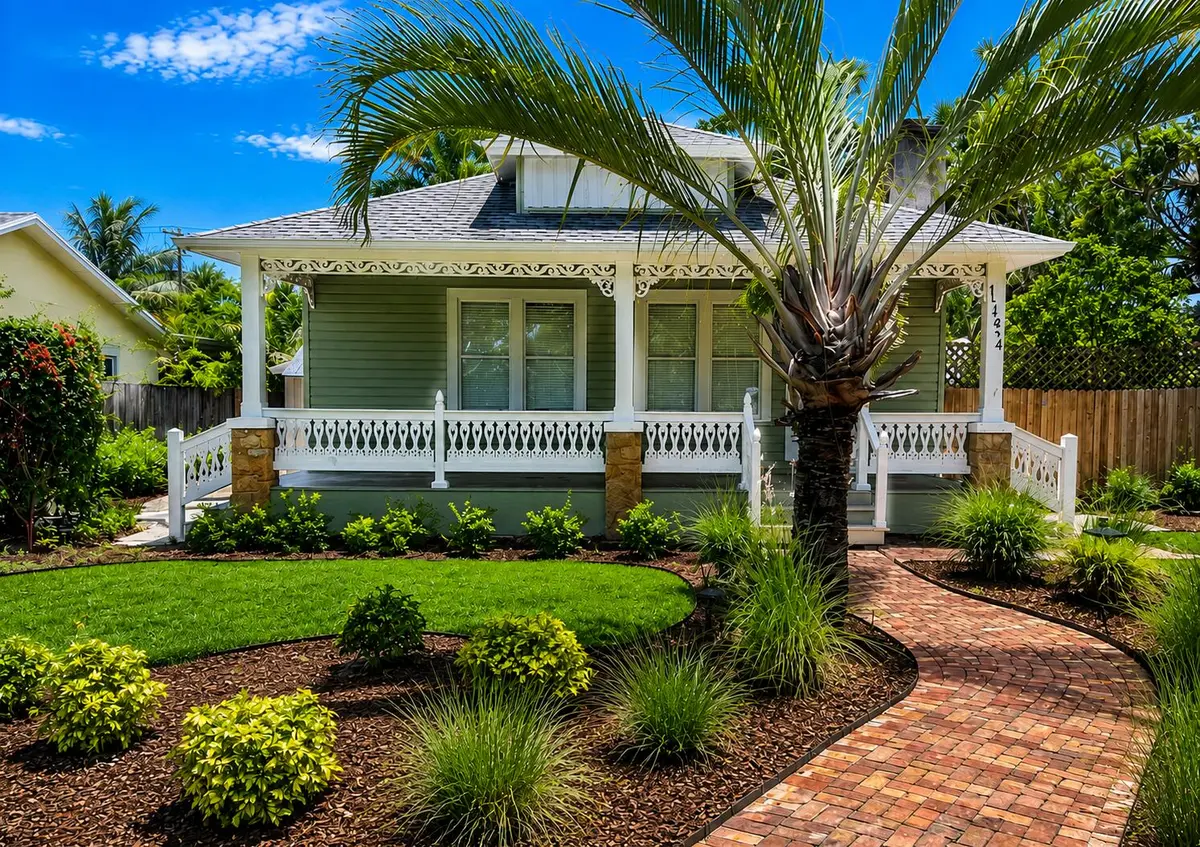 charming front at 1424 S PALMWAY, Lake Worth Beach