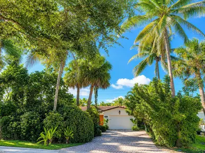 921 NW 7th Street, Boca Raton – Single Family Residence for sale
