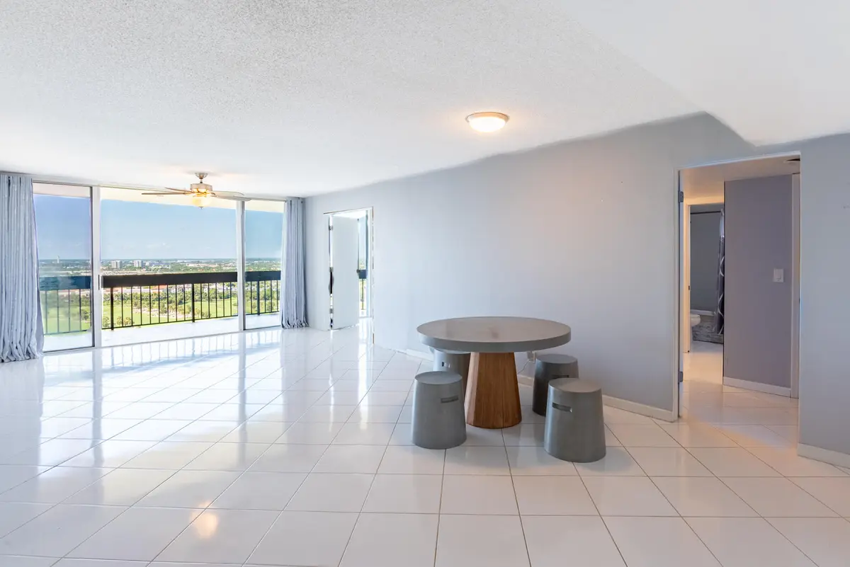 © Clark- 2400 Presidential Way PH6-002 at 2400 PRESIDENTIAL Way PH6, West Palm Beach