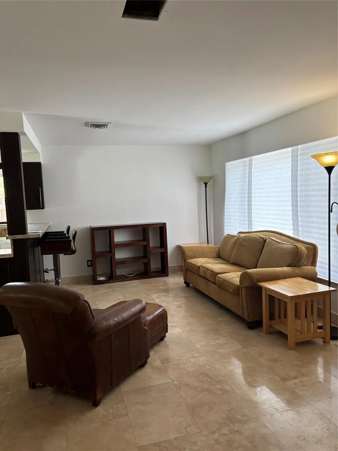 Photo 2 at 1126 LINCOLN Street, Hollywood