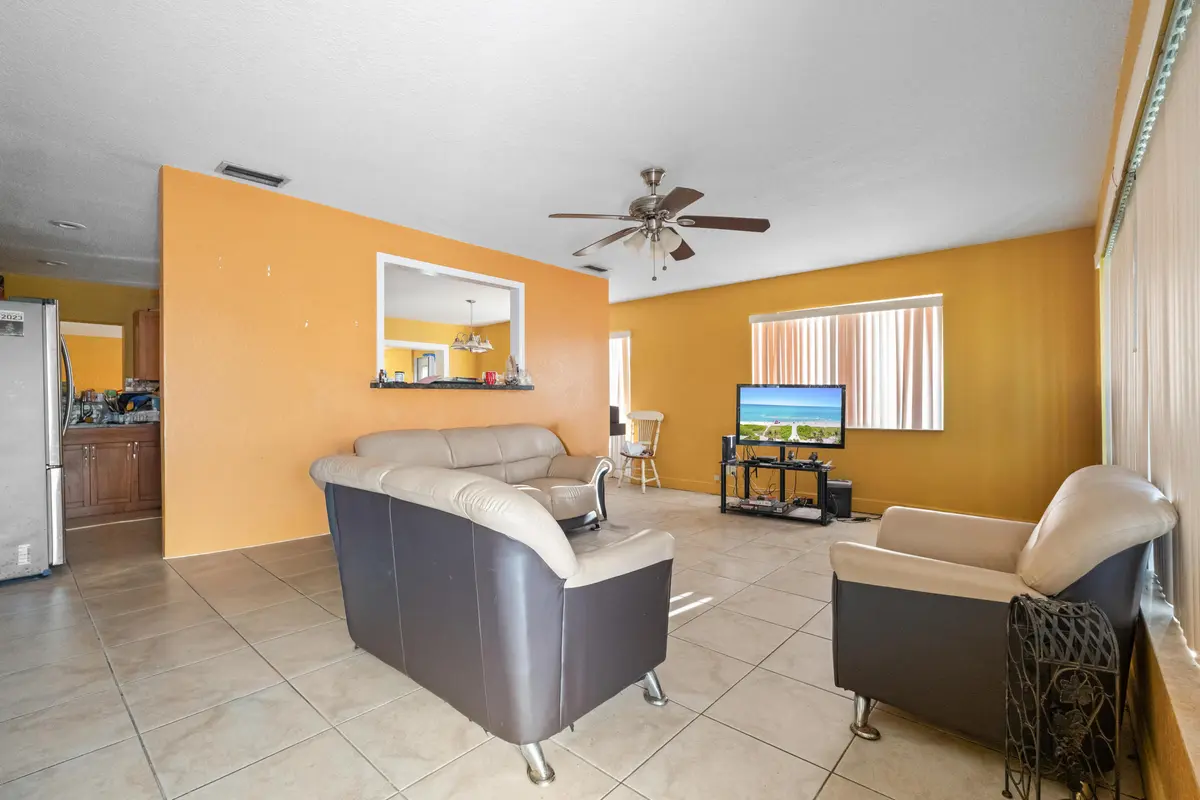 05_beyc6a7c91dac7fe9 at 4786 Pine Cone Lane, West Palm Beach