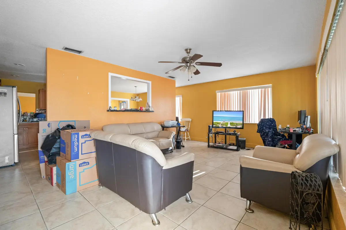 08_beyc6a7c93814f26d at 4786 Pine Cone Lane, West Palm Beach