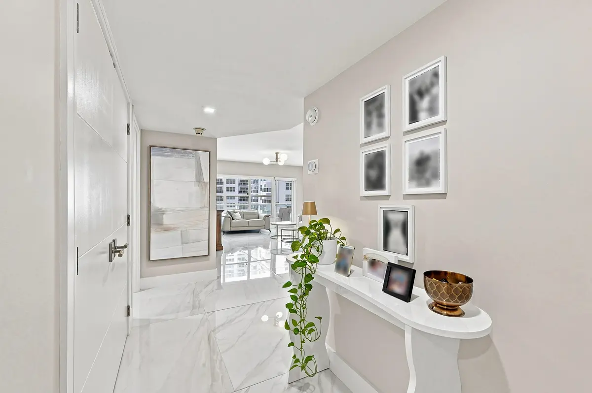 03_foyer at 3550 Galt Ocean Drive 704, Fort Lauderdale