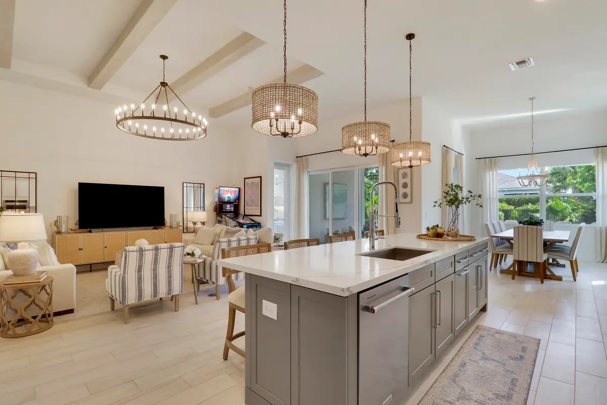 kitchen/living at 9952 REGENCY Way, Palm Beach Gardens