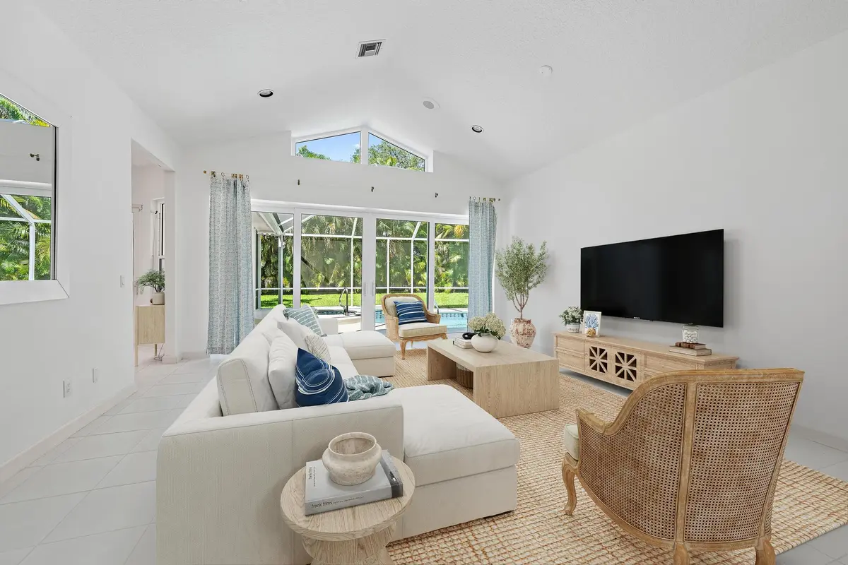 Virtually Staged Living at 18504 SE Heritage Oaks Lane, Jupiter