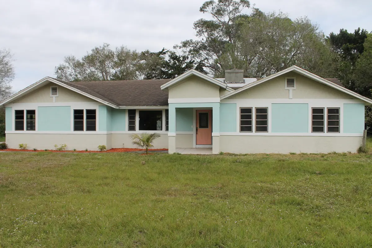 20230126172743909600000000-o at 7003 SW 39th Street, Palm City