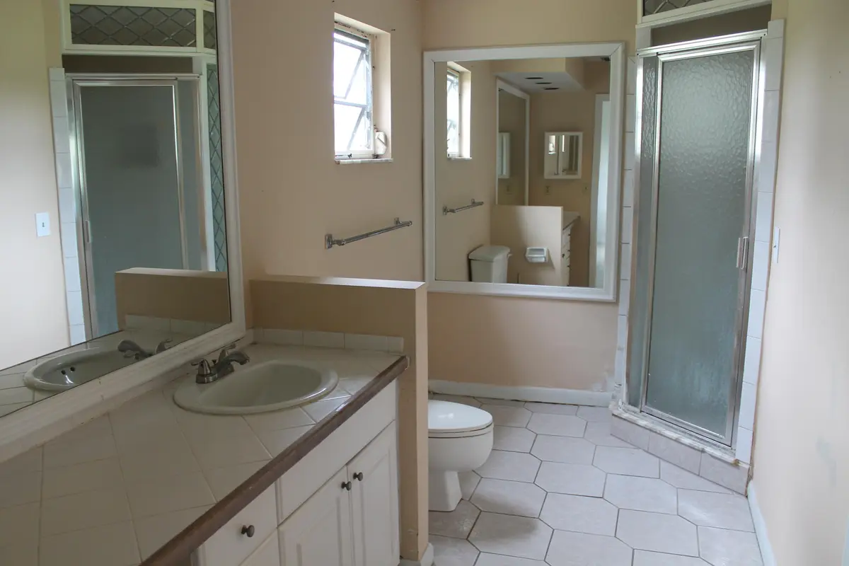 20230126173156270644000000-o at 7003 SW 39th Street, Palm City