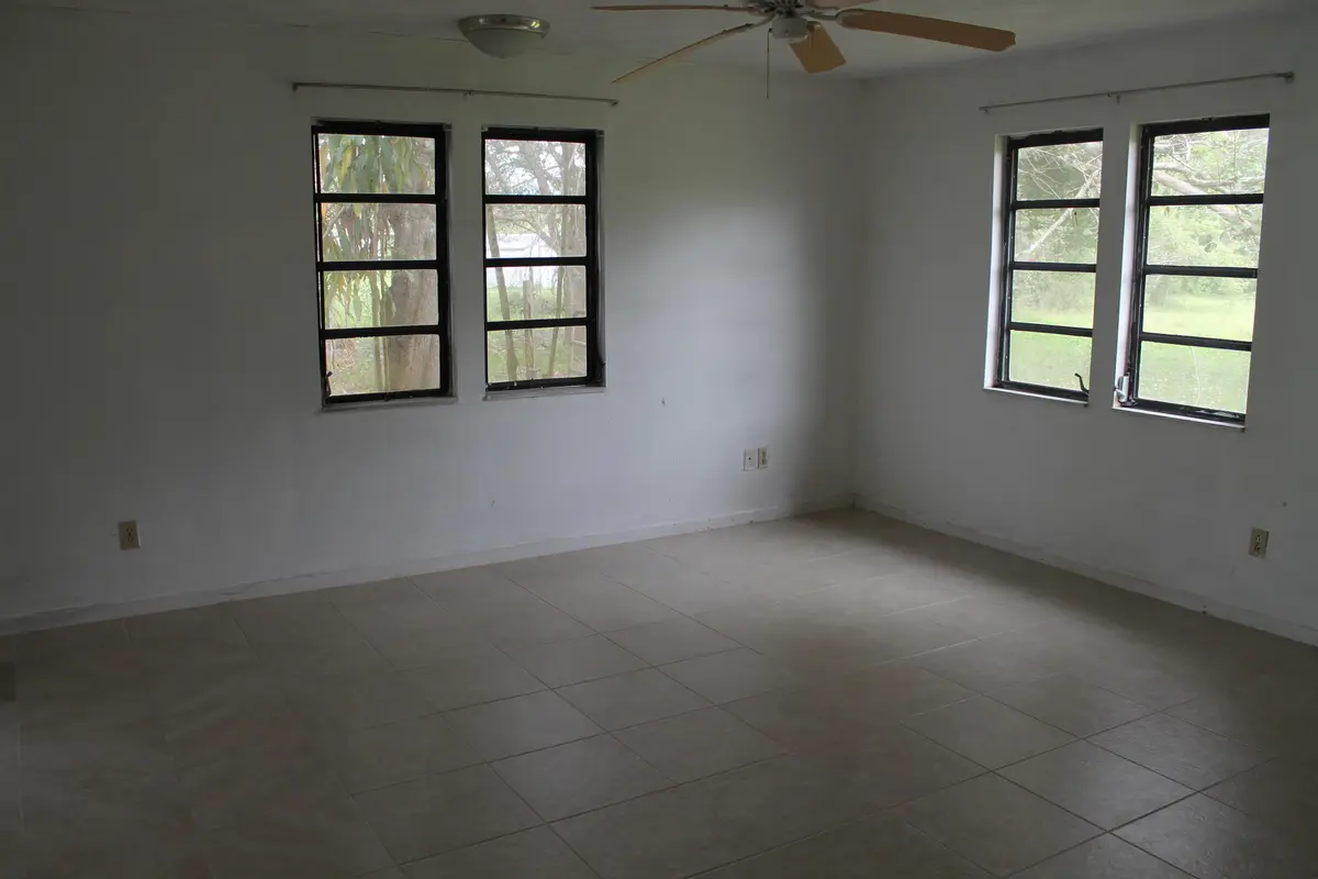 20230126173137296736000000-o at 7003 SW 39th Street, Palm City