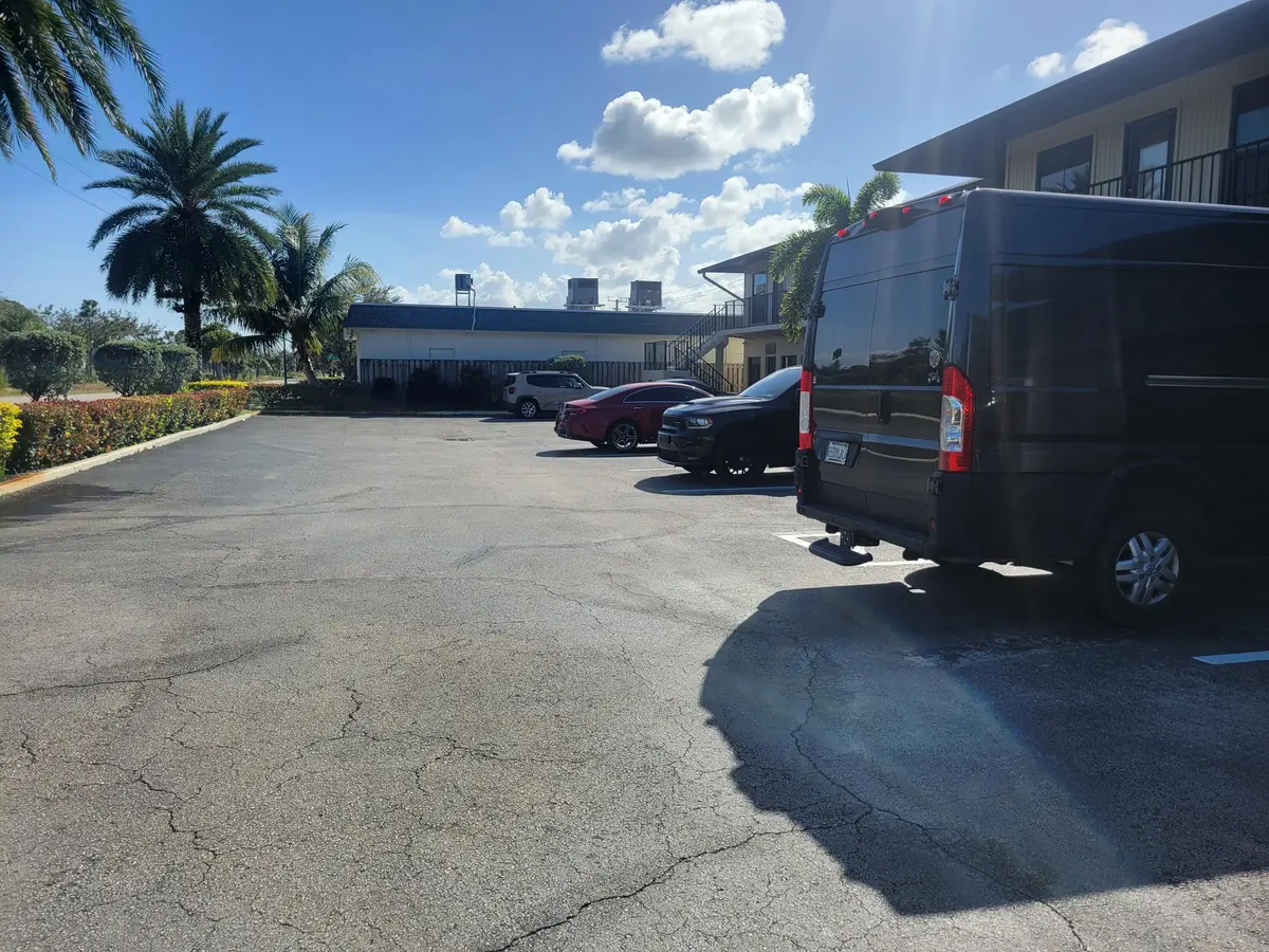 Parking View at 312 S Old Dixie Highway 210, Jupiter