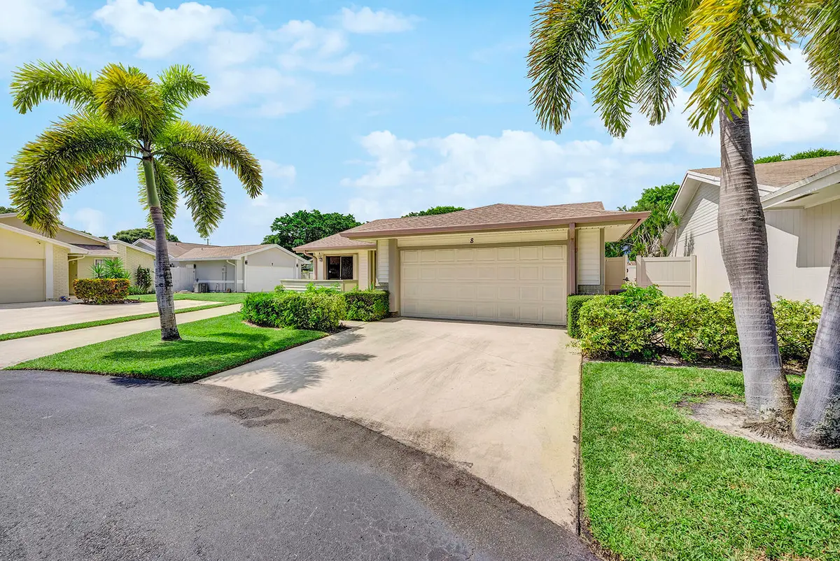 Front of home at 8 Eaton Place, Boynton Beach