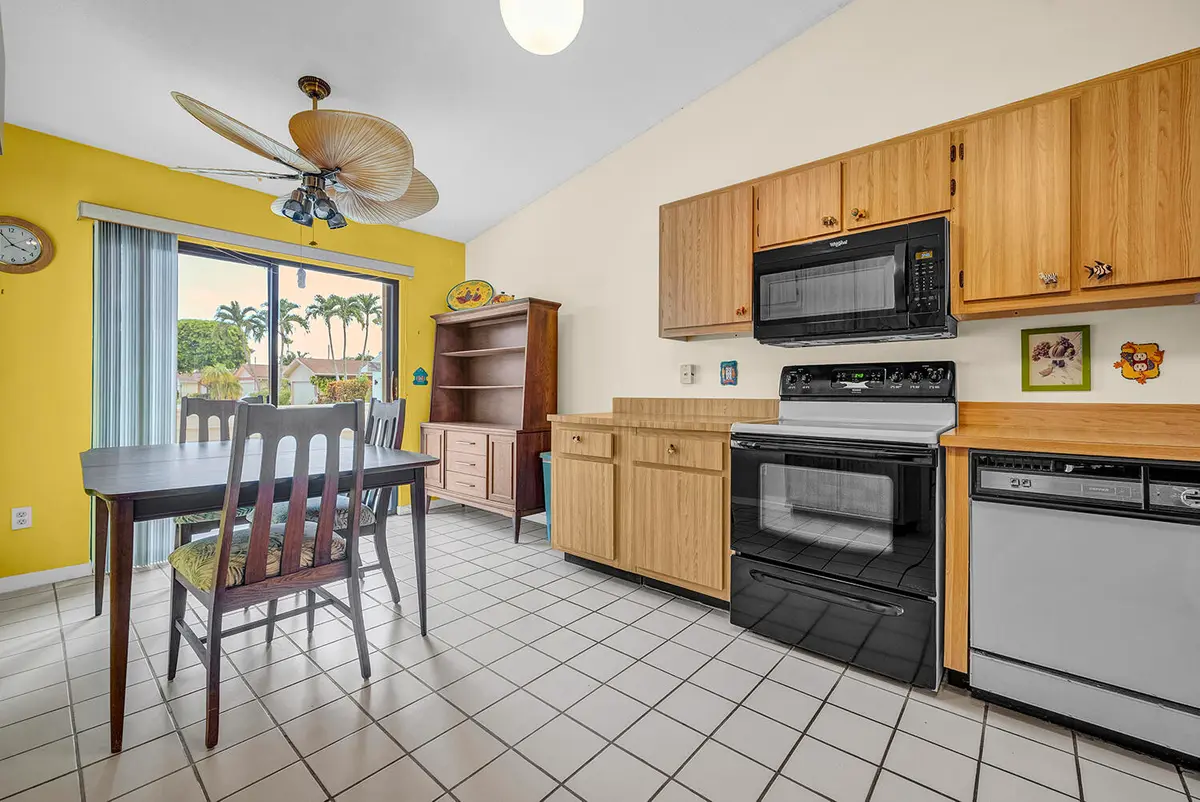 Kitchen at 8 Eaton Place, Boynton Beach