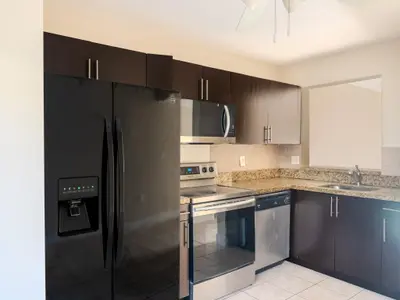 4785 SW 62ND Avenue 102, Davie – Condominium for rent