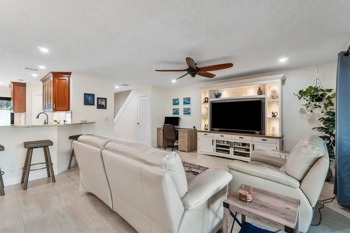 611 NE 12th #2 (8) at 611 NE 12th Terrace 2, Boynton Beach