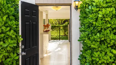 8801 W Sample Road 4, Coral Springs – Townhouse for sale