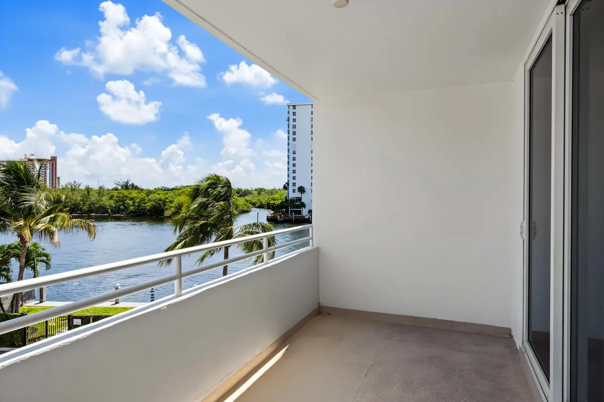888-3 at 888 INTRACOASTAL Drive 3D, Fort Lauderdale