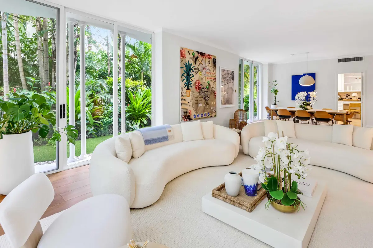 Living Room at 429 Australian Avenue 3, Palm Beach