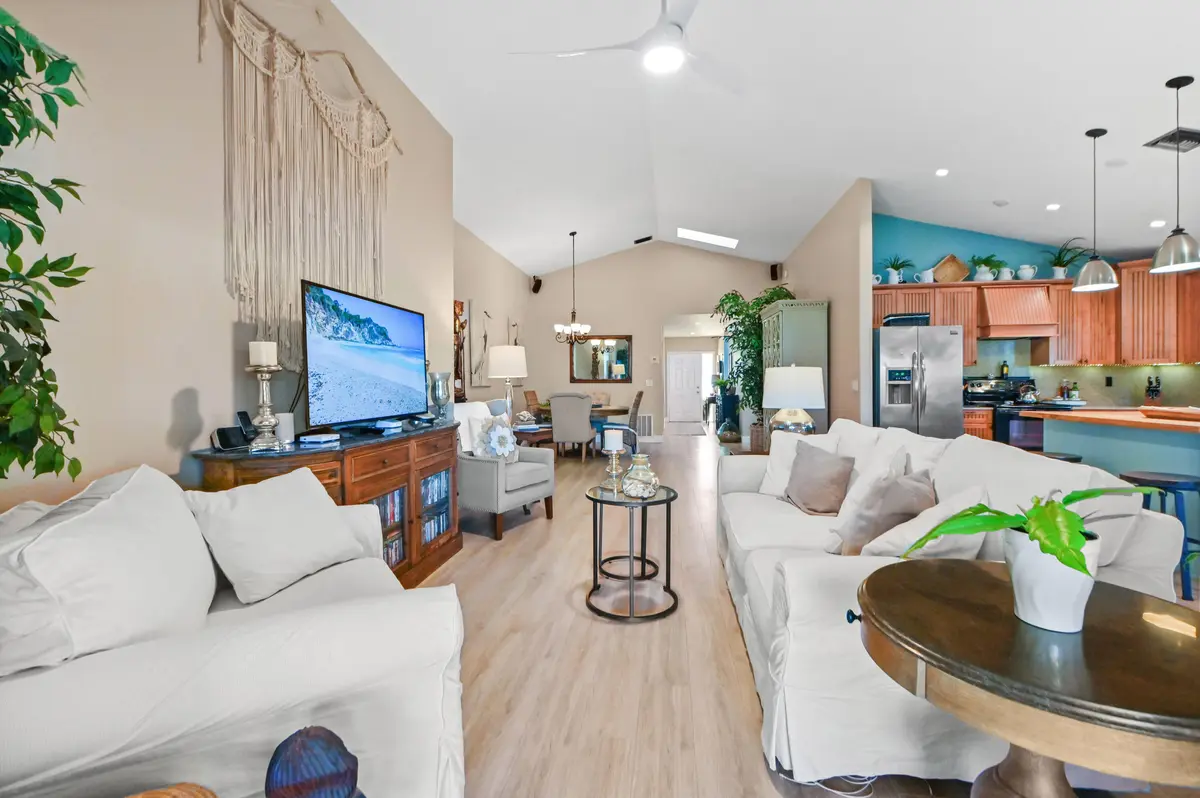 07 Living Room 04 at 108 EXECUTIVE Circle, Boynton Beach