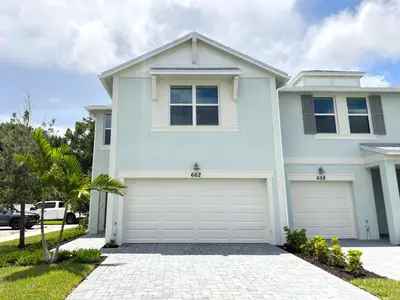 662 Salisbury Circle, Fort Pierce – sold