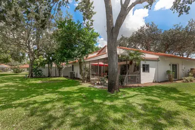 627 Hollows Circle, Deerfield Beach – Single Family Residence for sale