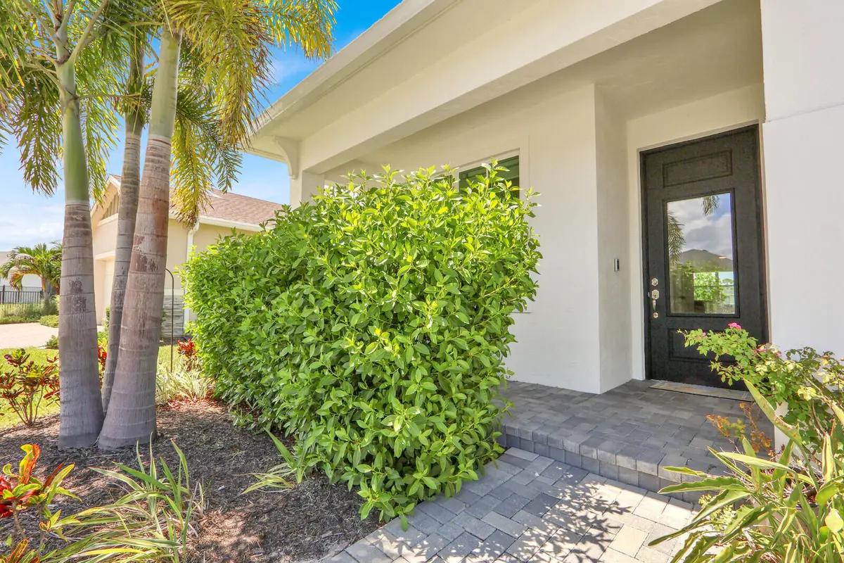 31_IMG_1981_mls at 977 SE CROSSWOOD Way, Port St. Lucie
