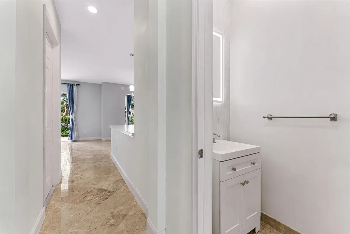 08-8 at 6884 JULIA GARDENS Drive, Coconut Creek