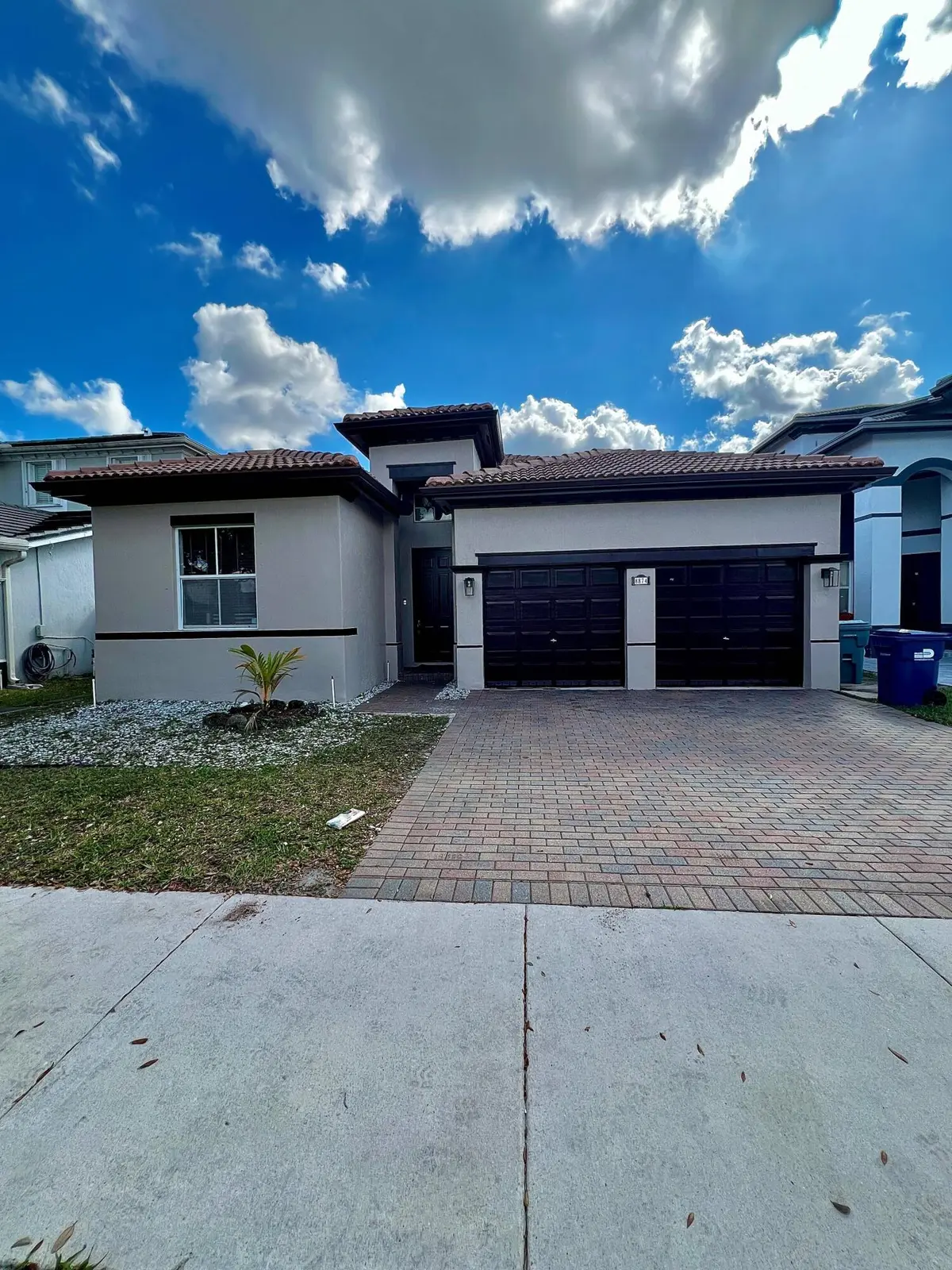 WhatsApp Image 2026-08-13 at 14.12.27 at 8874 NW 182ND Street, Hialeah