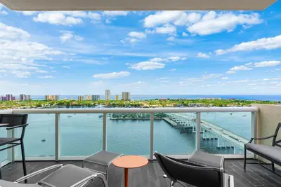 2640 Lake Shore Drive 2609, Riviera Beach – leased