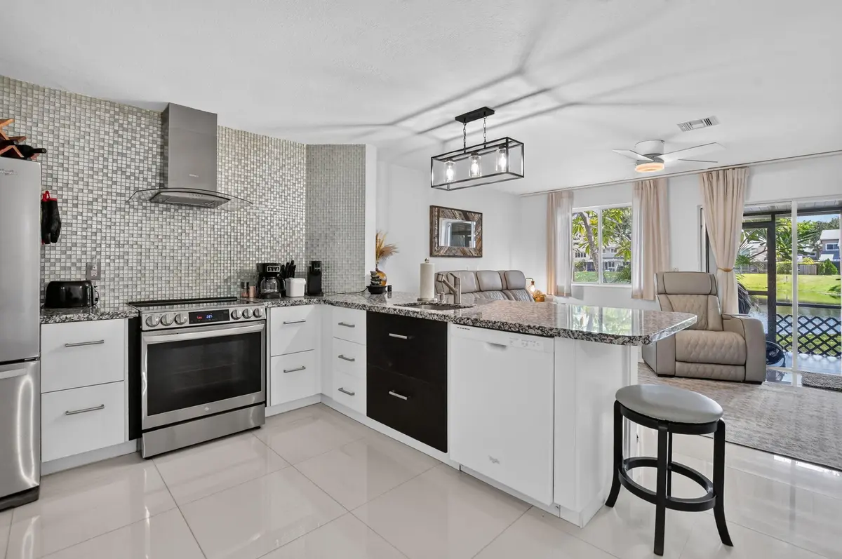 10-web-or-mls-DSC_2046 at 2260 Discovery Circle, Deerfield Beach