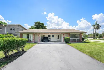 263 SE 8TH Terrace, Deerfield Beach – Duplex for sale