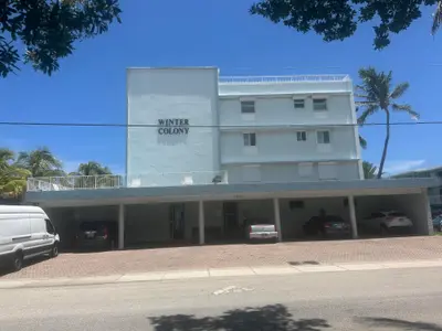 4300 El Mar Drive 24, Lauderdale-By-The-Sea – sold