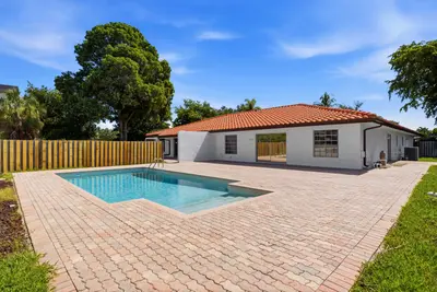 3310 NW 90th Avenue S, Coral Springs – Single Family Residence for rent