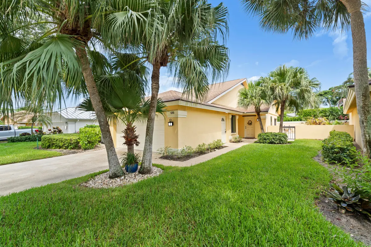 Front of Home at 125 Beach Summit Court, Jupiter
