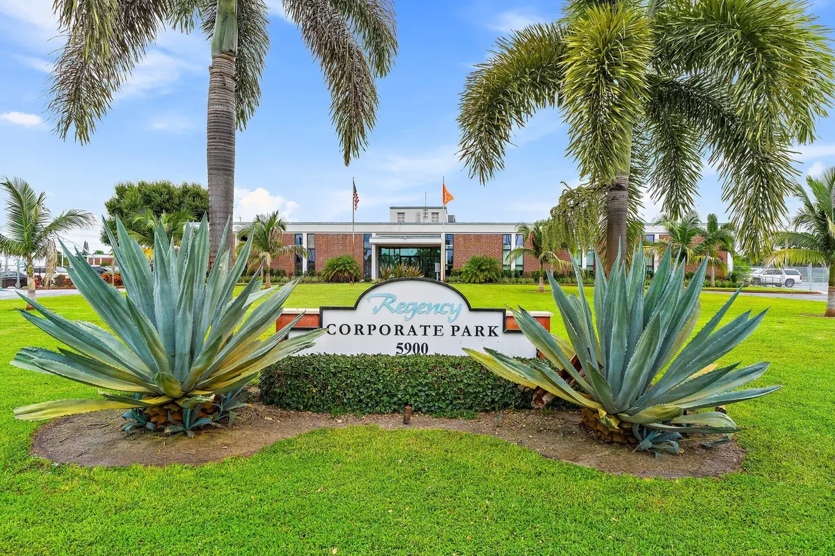 032-5900NorthAustralianAve-WestPalmBeach at 5900 N AUSTRALIAN Avenue, Mangonia Park