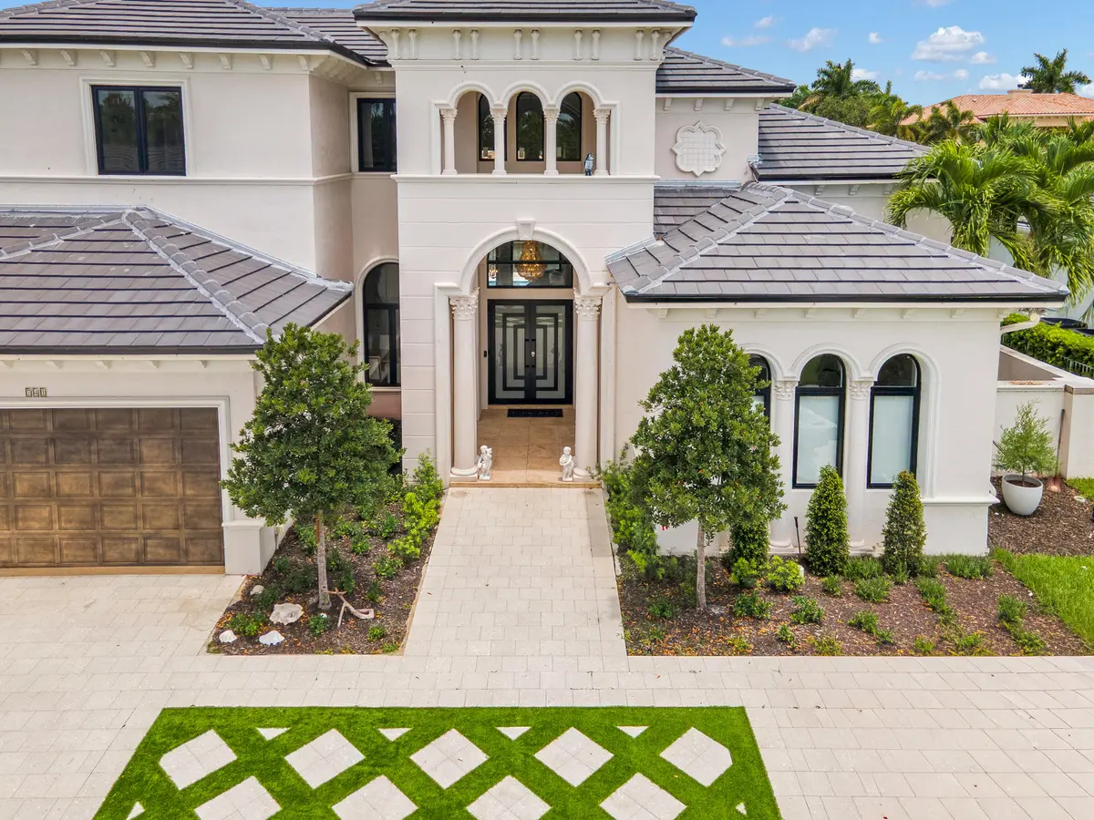 741-88 at 741 SW 15th Street, Boca Raton