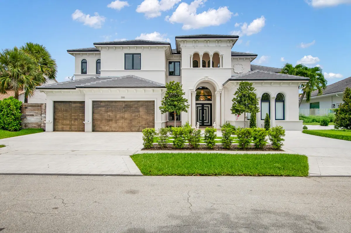741-76 at 741 SW 15th Street, Boca Raton
