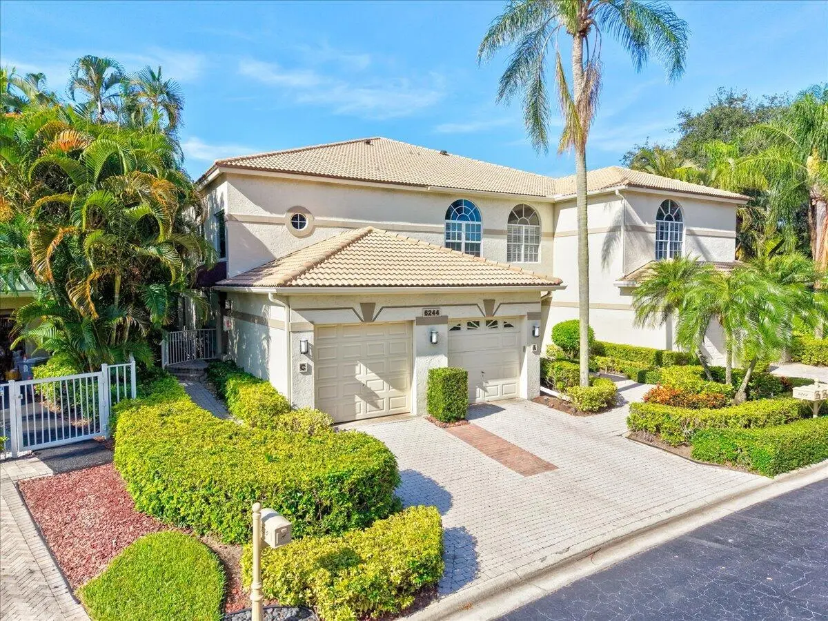 01-6244 Graycliff A-31 at 6244 GRAYCLIFF Drive C, Boca Raton